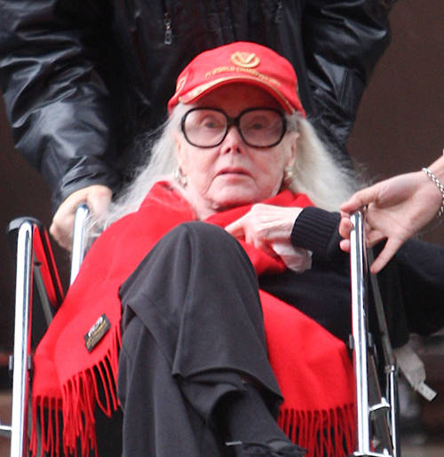 Intentan salvar pierna de Zsa Zsa Gabor Intentan salvar pierna de Zsa Zsa Gabor