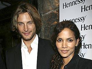 Halle Berry fue amenazada por Gabriel Aubry