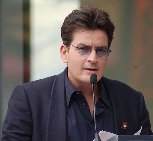Charlie Sheen agradece a sus fans y a la CBS por el apoyo