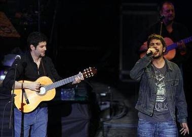 Estopa, Bustamante y Rosana en la celebracion de Cadena Dial por sus 20 años