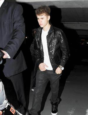 Fotos: Justin Bieber llega a Londres para dar inicio a su gira mundial