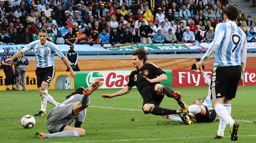 Alemania a semifinales y Klose a la gloria mundialista