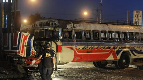 Guatemala: Un bomba estalla en un autobús y provoca seis muertes