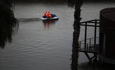 Lago argentino cambia de coloración luego de sismo en Chile Lago argentino cambia de coloración luego de sismo en Chile