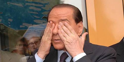 Silvio Berlusconi, dolido por la marcha de Ronaldinho
