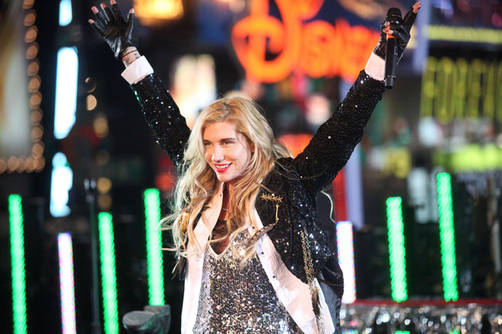 Ke$ha cuenta su experiencia como compositora del nuevo hit de Britney Spears