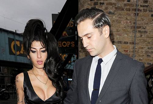 Amy Winehouse se casa a fin de año