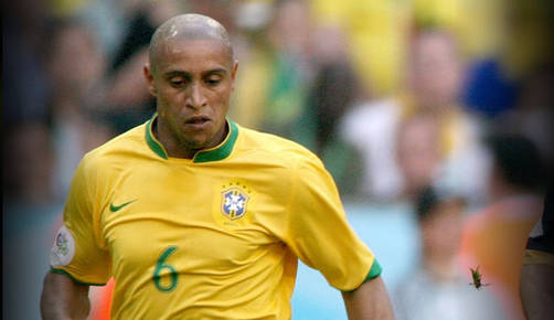 La física ha podido revelar el secreto del gol de Roberto Carlos contra Francia