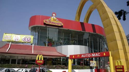 San Francisco condiciona la entrega de juguetes en la venta de comida