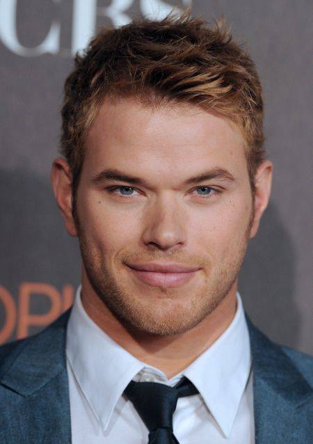 Kellan Lutz esta ansioso por luchar con Kristen Stewart