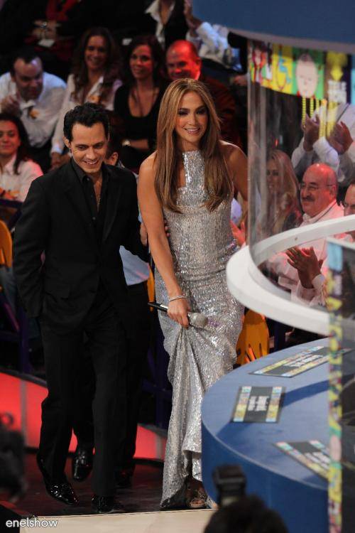 Jennifer Lopez y Marc Anthony presentes en la Teletón de México