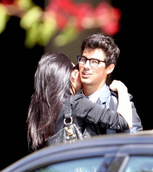Fotos de Joe Jonas y Demi Lovato en Hotel Four Seasons