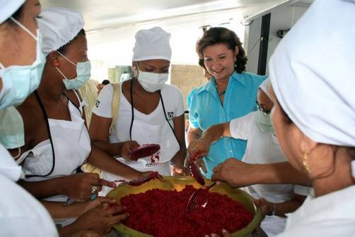Jóvenes en riesgo aprenden gastronomía Jóvenes en riesgo aprenden gastronomía