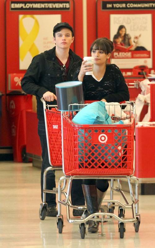 Los chicos de Glee, Lea Michele y Chris Colfer salen de Shopping