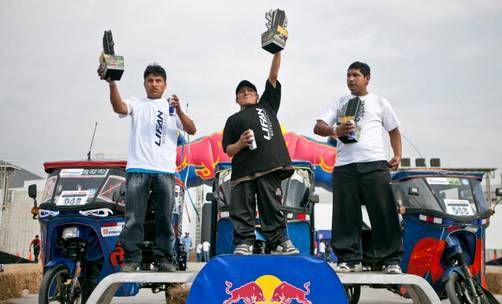 Red Bull Lleva Lleva: Primera carrera de mototaxis en Lima Red Bull Lleva Lleva: Primera carrera de mototaxis en Lima