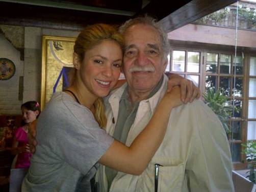 Shakira visita a García Márquez en México