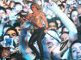 Shakira encendió el estadio Tres de Marzo en Guadalajara