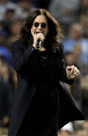 Ozzy Osbourne y AC/DC forman parde de la banda sonora de Madden NFL Ozzy Osbourne y AC/DC forman parde de la banda sonora de Madden NFL