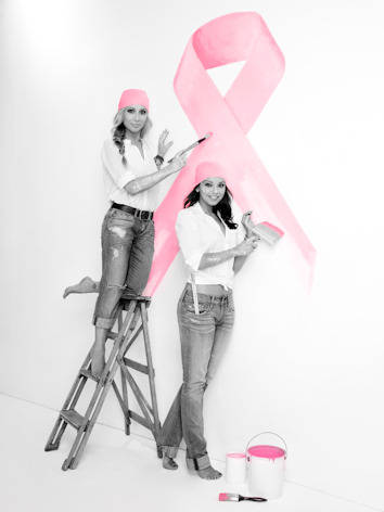 Marta Sánchez y Chenoa se unen para luchar contra el cáncer de mama