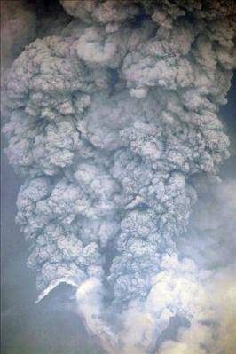 Elevan a 134 los muertos por las erupciones del volcán indonesio Merapi