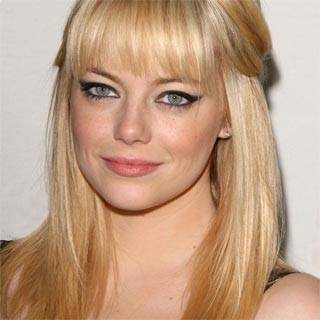 Emma Stone luce de rubia platino para Spiderman 4