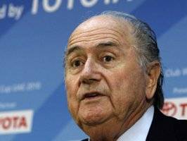 Blatter: Mundial 2022 debe jugarse en invierno