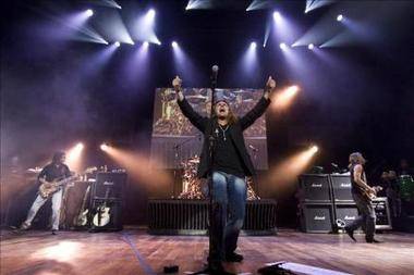 Maná lanza el primer sencillo 'Lluvia al corazón' de su nuevo disco