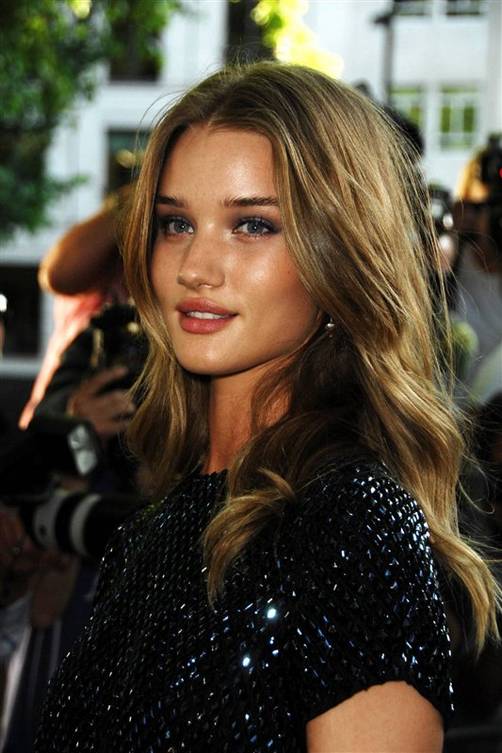 Rosie Huntington-Whiteley dentro de las candidatas para Lara Croft