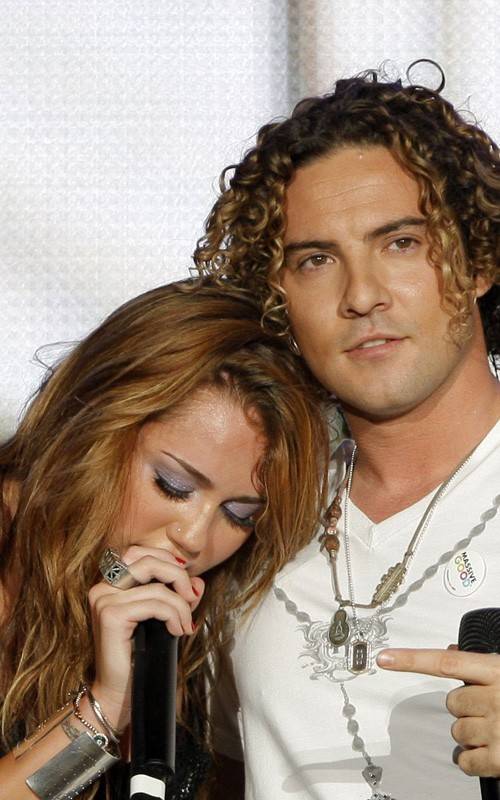 Miley Cyrus cantó con David Bisbal en Rock in Rio Madrid 2010