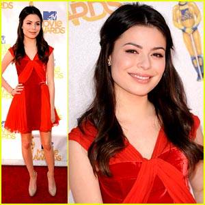 Miranda Cosgrove en los MTV Movie Awards 2010 Miranda Cosgrove en los MTV Movie Awards 2010