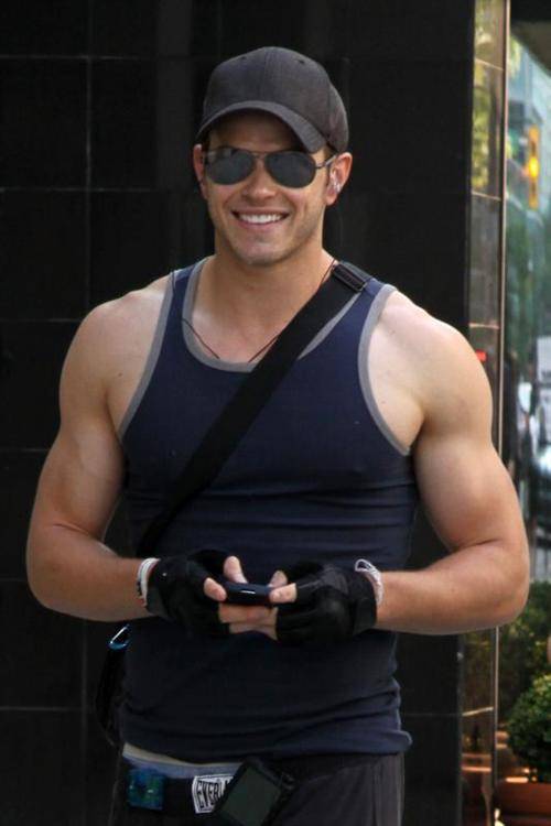 Kellan Lutz - Conoce más de Emmett Cullen