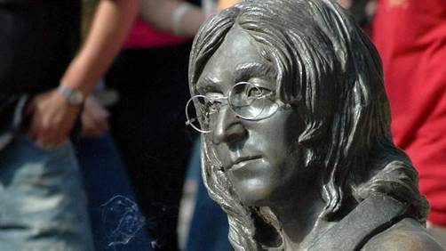 Un tribunal de libertad condicional revisará el caso del asesino de Lennon