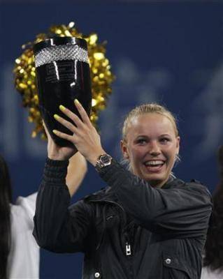 Wozniacki destrona a Serena y ya es la número uno del mundo