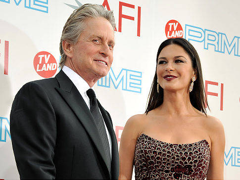 Michael Douglas y Catherine Zeta-Jones renovarían sus votos matrimoniales