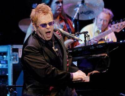 Elton John y Paul Simon honrarán a astros del rock and roll