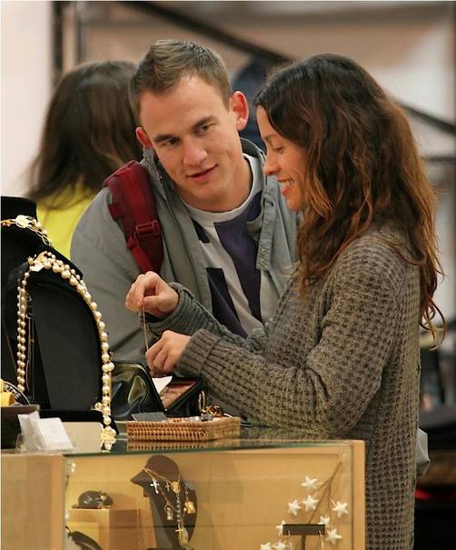 Alanis Morissette se casó en secreto