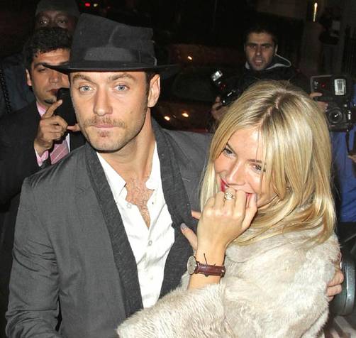 Jude Law y Sienna Miller terminaron su noviazgo