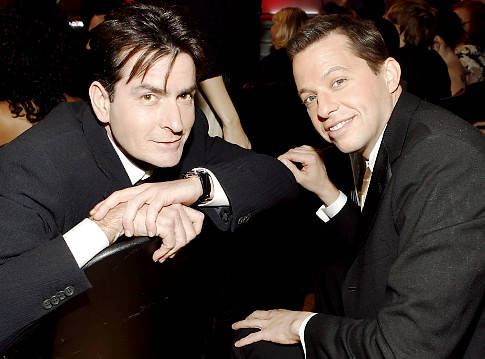 Charlie Sheen dice que Jon Cryer es un trol