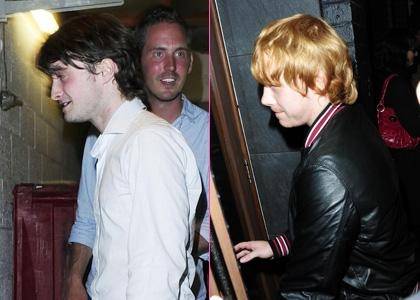 Daniel Radcliffe y Rupert Grint celebran el exito de Harry Potter en un club