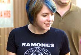 Hija de Tom Cruise se mudará con su madre Nicole Kidman Hija de Tom Cruise se mudará con su madre Nicole Kidman