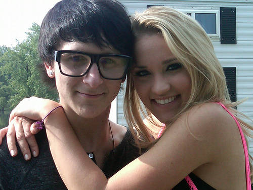 Emily Osment No Aprendi Nada De Miley Cyrus Generaccion Com