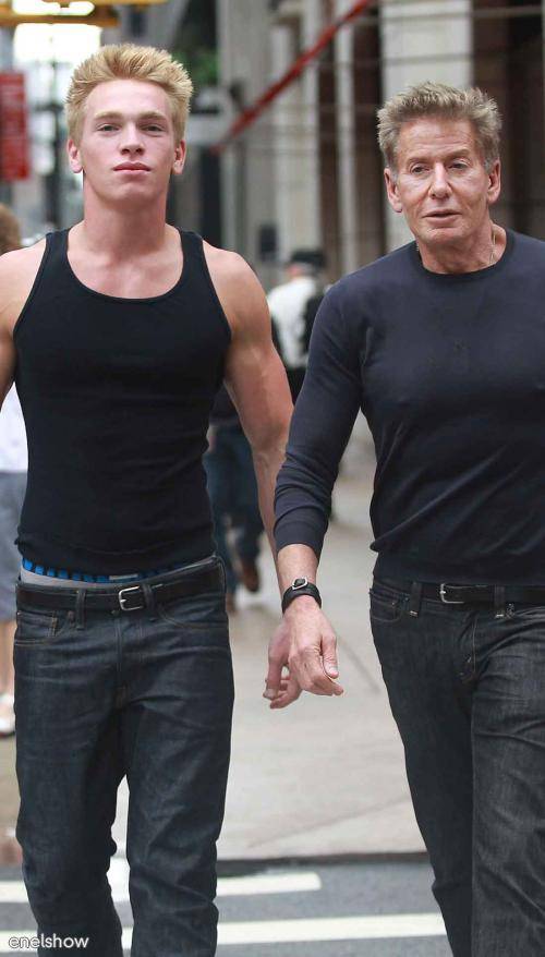 Novio de Calvin Klein es actor porno de películas gay