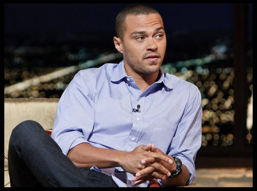 Jesse Williams de 'Grey's Anatomy' se desnudará en la séptima temporada