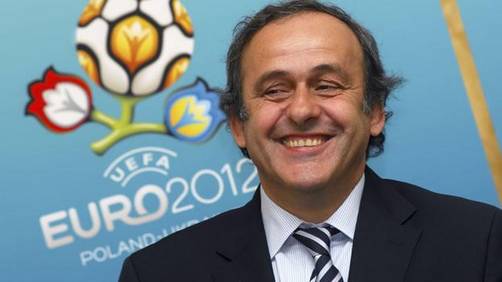 Michel Platini: La FIFA ha llevado el futbol a regiones donde no es fuerte