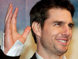 Tom Cruise sorprendido por su familia durante su descanso