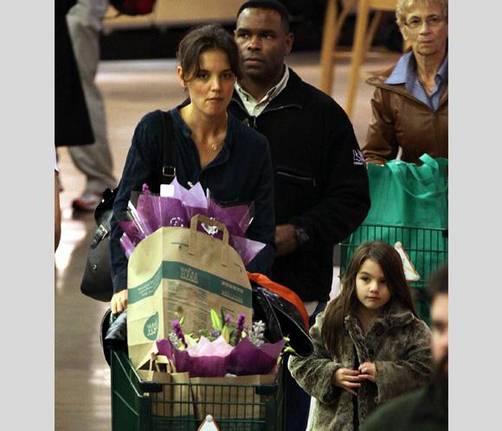 Katie Holmes y Suri Cruise aprovechan su estadía en Vancouver