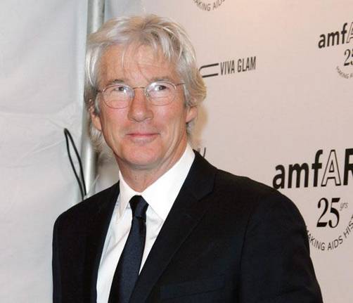 Richard Gere levanta pasiones en la gala Amfar