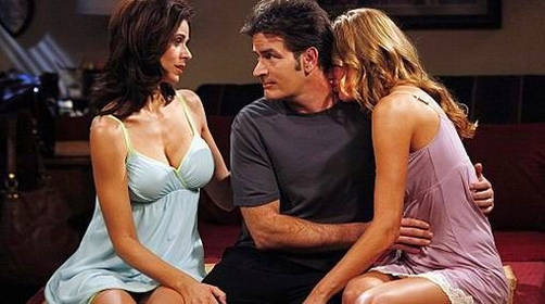 Diez bellezas que hicieron delirar a Charlie Sheen en 'Two and a Half Men'