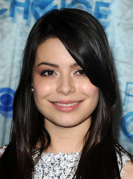 Miranda Cosgrove vive pensando en su futuro