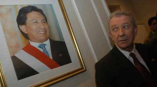 Alejandro Toledo se queda sin gente Alejandro Toledo se queda sin gente